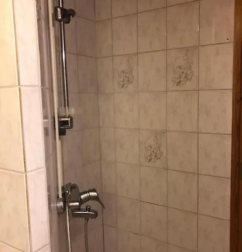 Hannelen Varakoti Apartament *